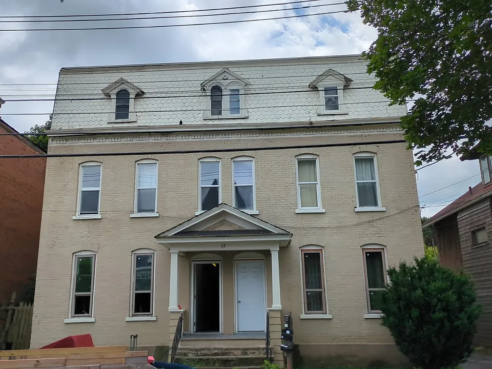 15 Hakes Ave #201