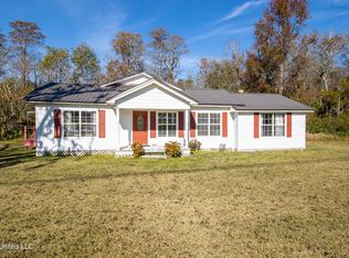 10701 Highway 90, Moss Point, MS 39562
