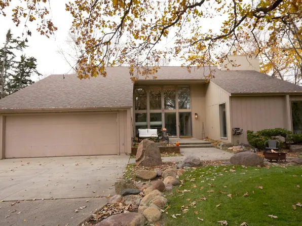 4015 Mathews Rd, Ames, IA 50014