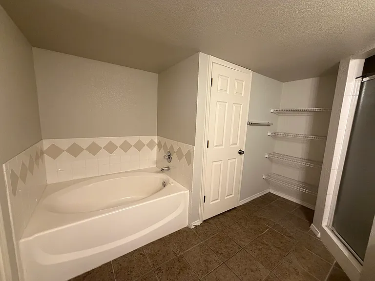 2988 Tierra Cortez Ave #A — Photo 8
