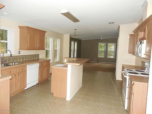 5th image of 4928 Joan Ave