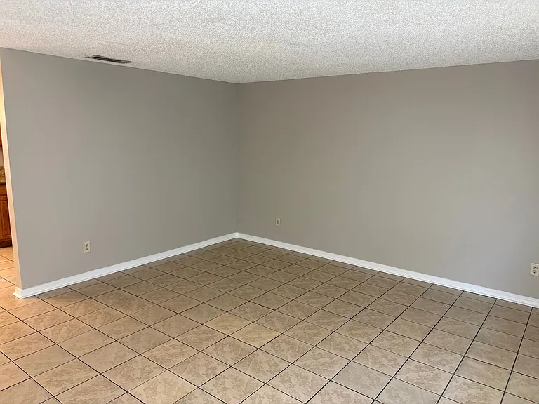 10930 Whitly Ct — Photo 21