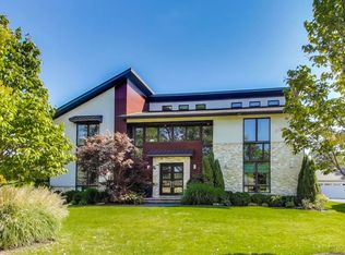 1431 Meadow Ln, Glenview, IL 60025