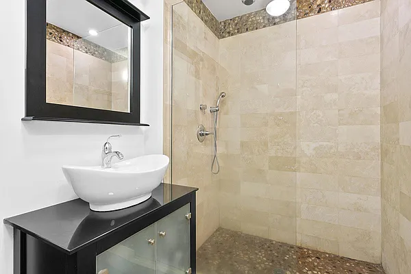 Rented by William Raveis Real Estate | media 15
