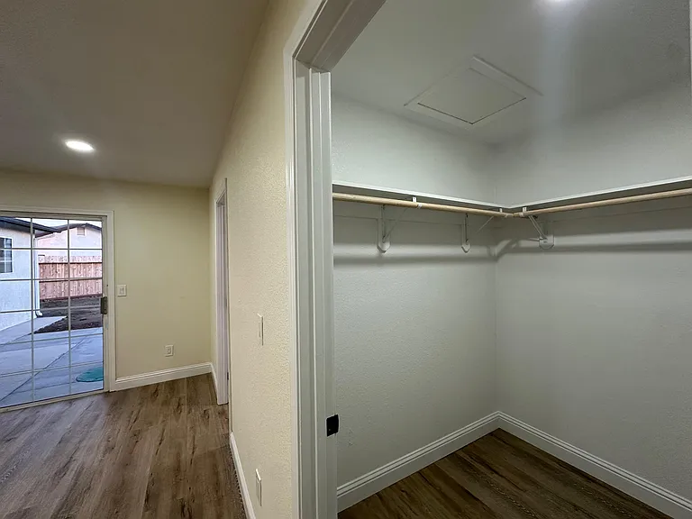 13000 Lorenzo Ct — Photo 34