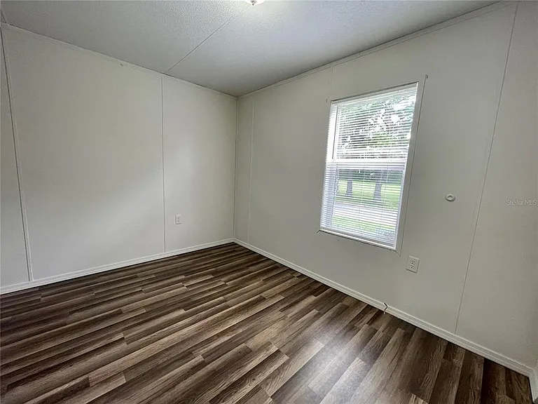 6330 Eugene Acres Ln — Photo 16