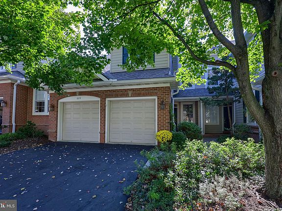 2nd image of 624 Northfield Rd