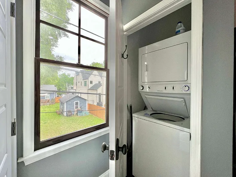 2637 Chesterfield Ave #B — Photo 18