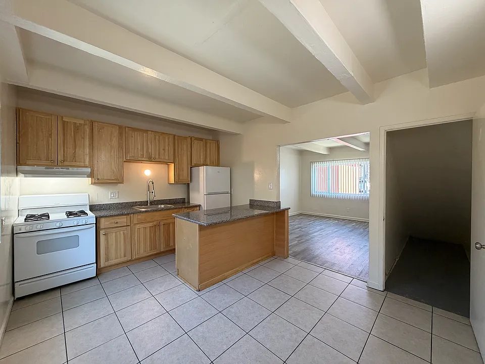 Casa de Luna Townhomes