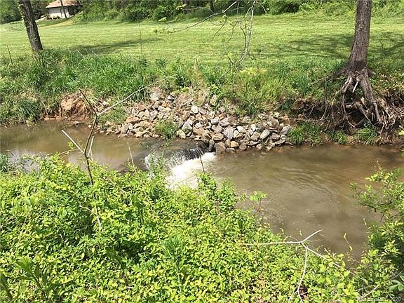 4th image of 895 Old Leicester Hwy