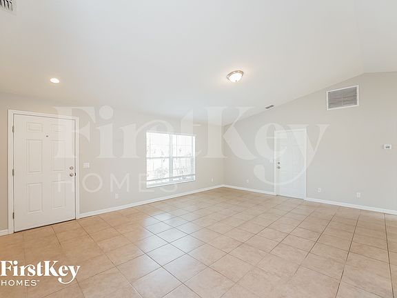 3rd image of 11093 Sunnydale Ave