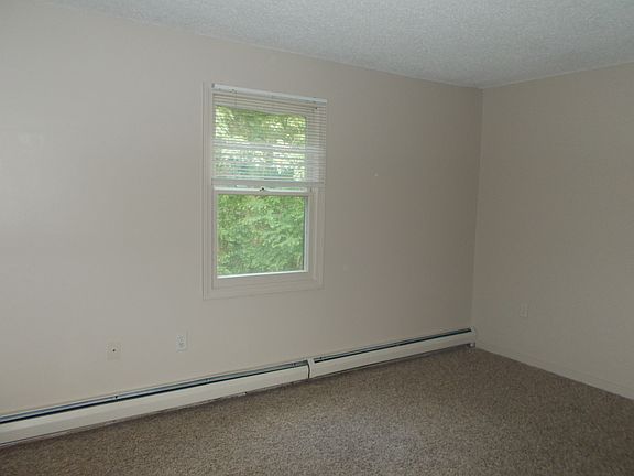 5th image of 12 Saint James Pl #509