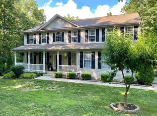 224 Holly Berry Rd, Fredericksburg, VA 22406