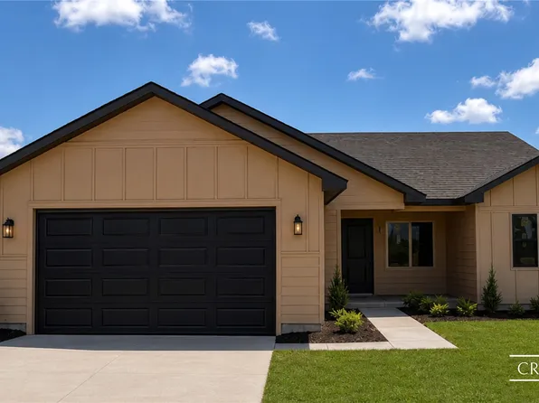 1360 Cherod Ln, Dodge City, KS 67801