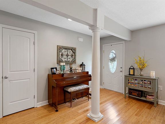 4th image of 135 Dakota Ln
