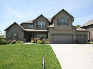 14740 NW 61st St, Parkville, MO 64152