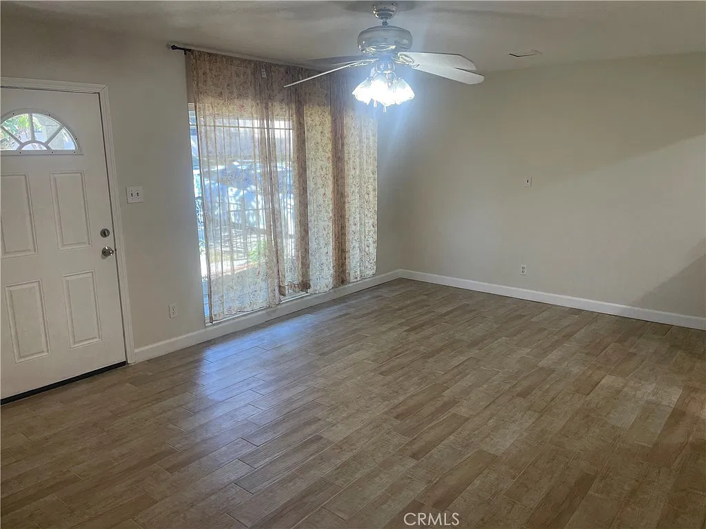 3 bed, 1416 sqft, $2,995 — Photo 4