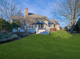 8 Edgemere Rd, Marblehead, MA 01945