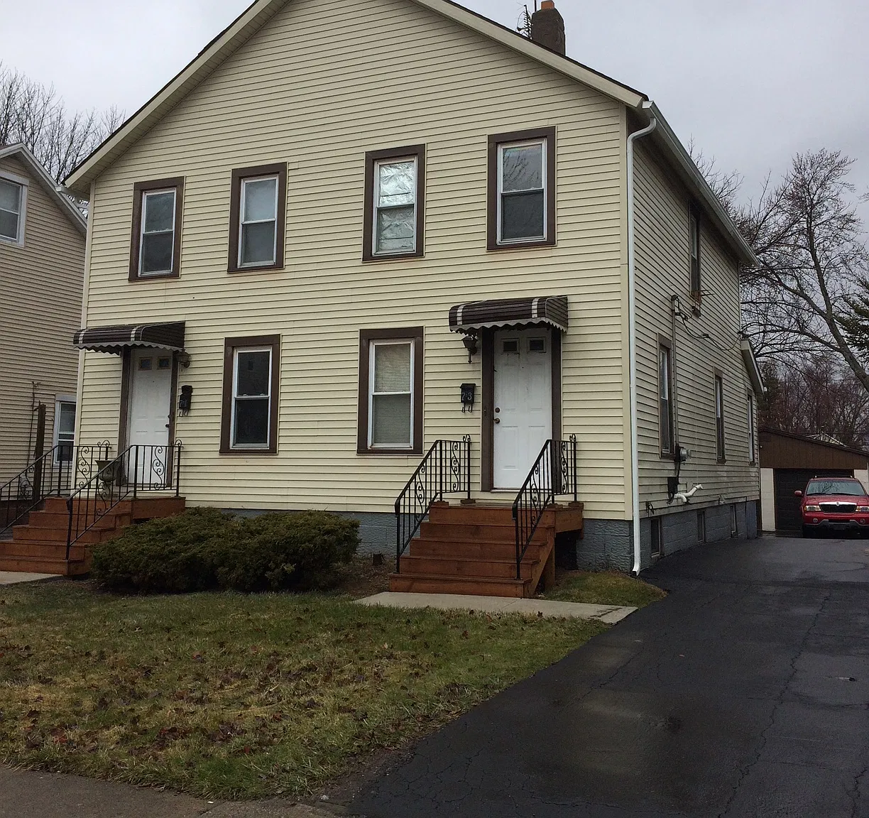 3 bed, 950 sqft, $1,395 — Photo 1