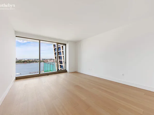 500 West 18th Street image 9 of 16