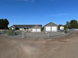 7707 Emma Ln, Yakima, WA 98903