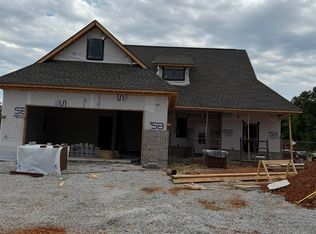 220 Spry Way, Killen, AL 35645