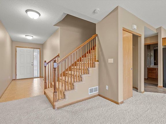 3rd image of 1226 Ashworth Dr APT 3