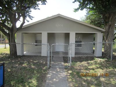 1201 N Live Oak St, Beeville, TX, 78102