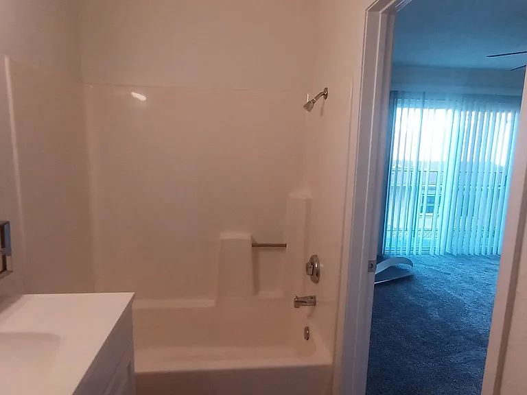 Aeg 55+ Senior Property in the Heart of HIllcrest — Photo 9