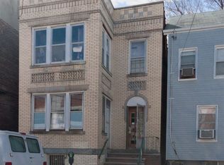 519 38th St, Union City, NJ 07087