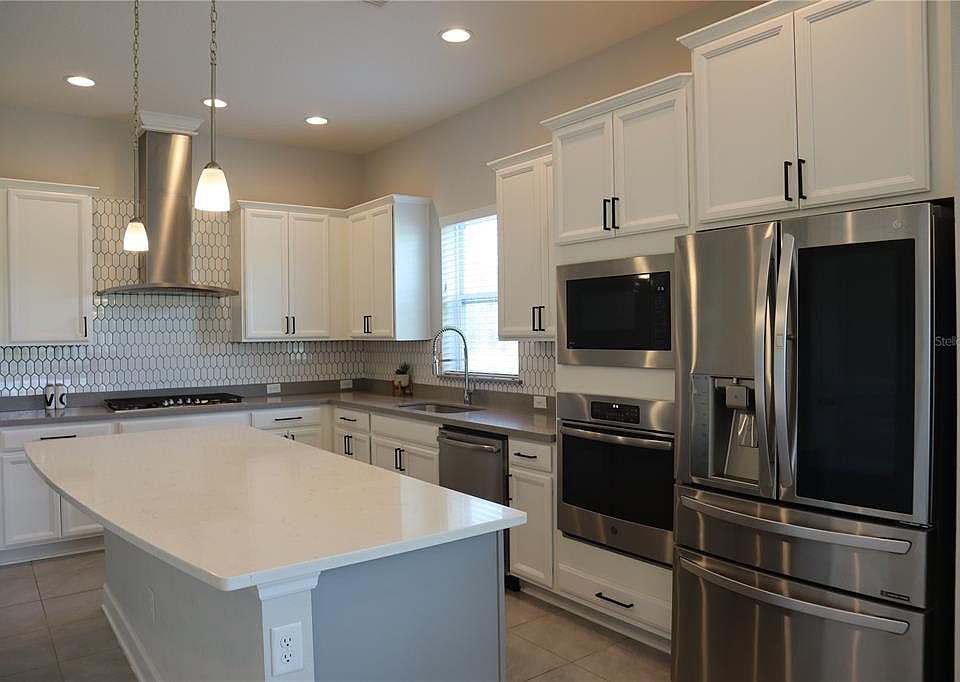 1st image of 163 Dalton Cir