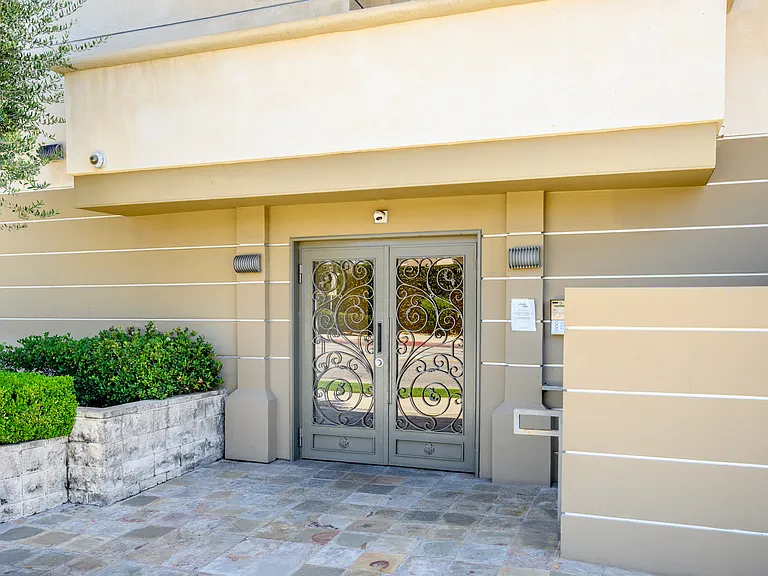 6800 Corbin Ave #106 — Photo 36