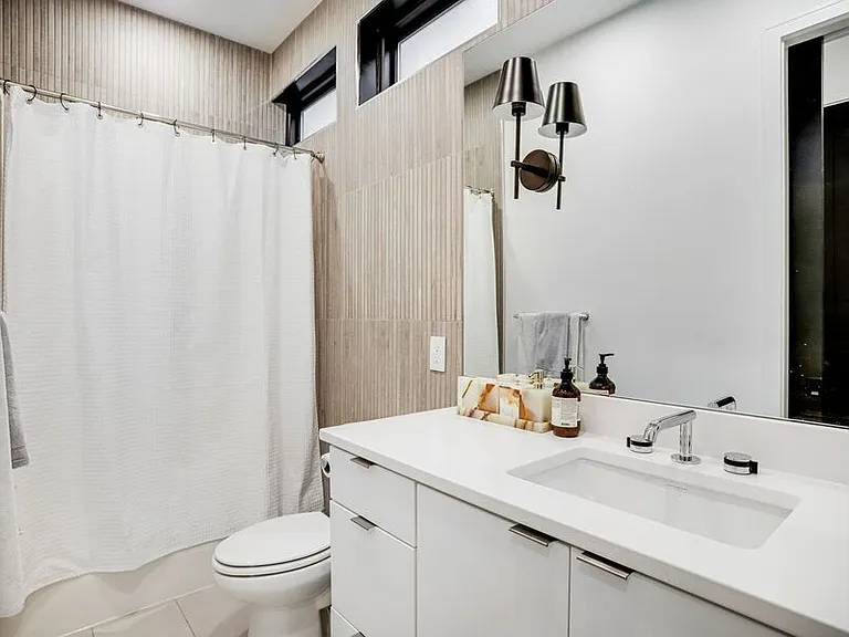 1719 T St NW #3 — Photo 14
