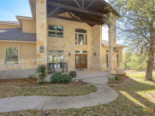 451 Winding Vw, New Braunfels, TX 78132