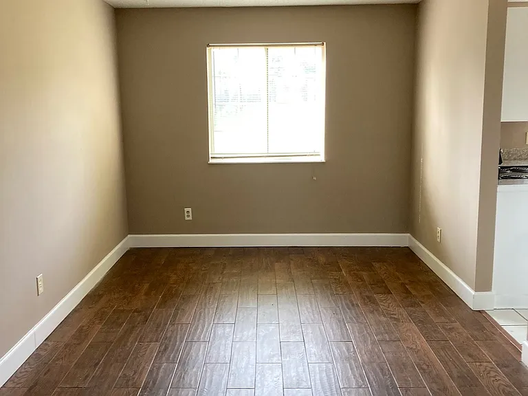 8110 Beechwood Trl — Photo 20