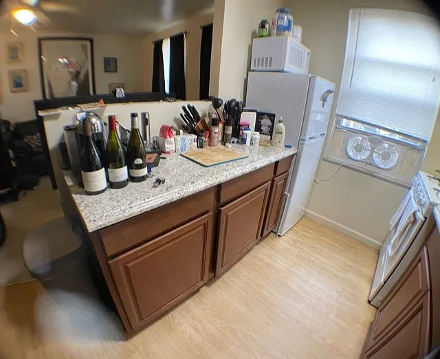 370 S Highland Ave #8 — Photo 5