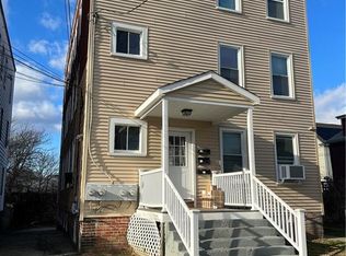15 Grand St #3, New London, CT 06320