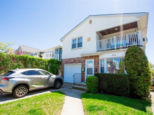 552 E Walnut St, Long Beach, NY 11561