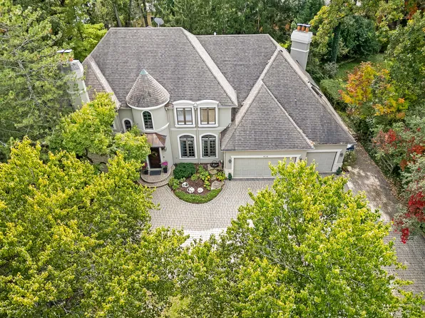 (undisclosed Address), Hinsdale, IL 60521