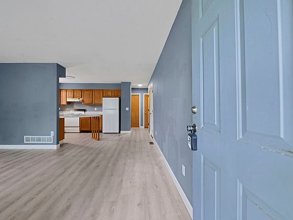 2nd image of 5809-5811 Pepperwood Ct Unit 5809
