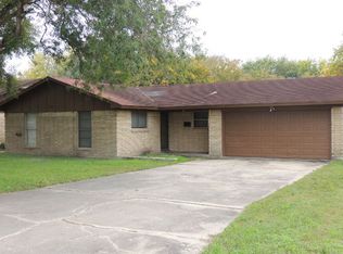 519 Ridgecrest Dr, Port Lavaca, TX 77979