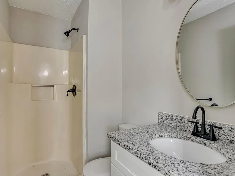 3401 Princess Ct — Photo 2