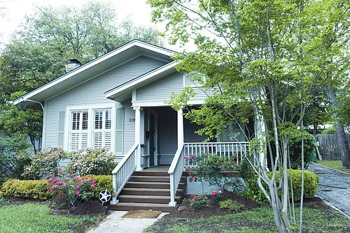 209 Normandy Ave Photo 1