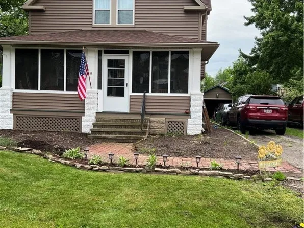 56 3rd Ave, Berea, OH 44017