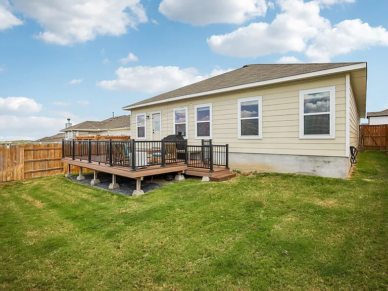11604 Comano Dr — Photo 35