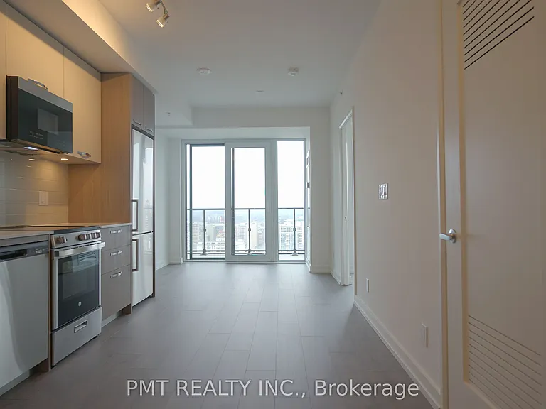 75 James St S #3101 — Photo 6