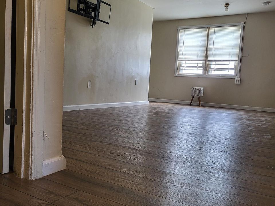 1st image of 2955 Revels Ave