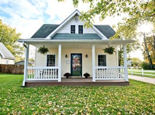 157 N Indiana St, Mooresville, IN 46158