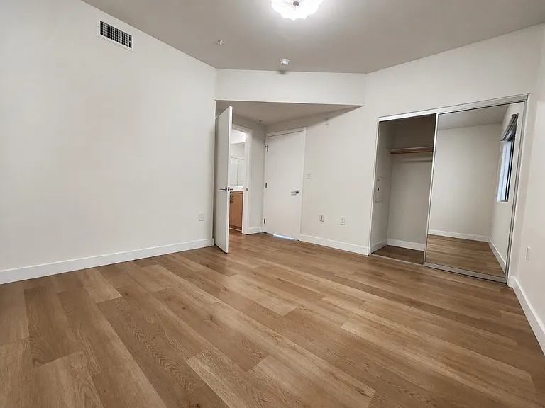 2900 S. Sepulveda Blvd — Photo 31