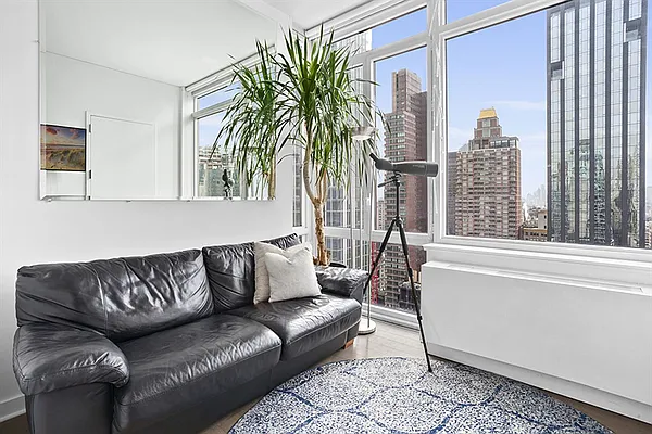 Rented by Citi Habitats | media 40